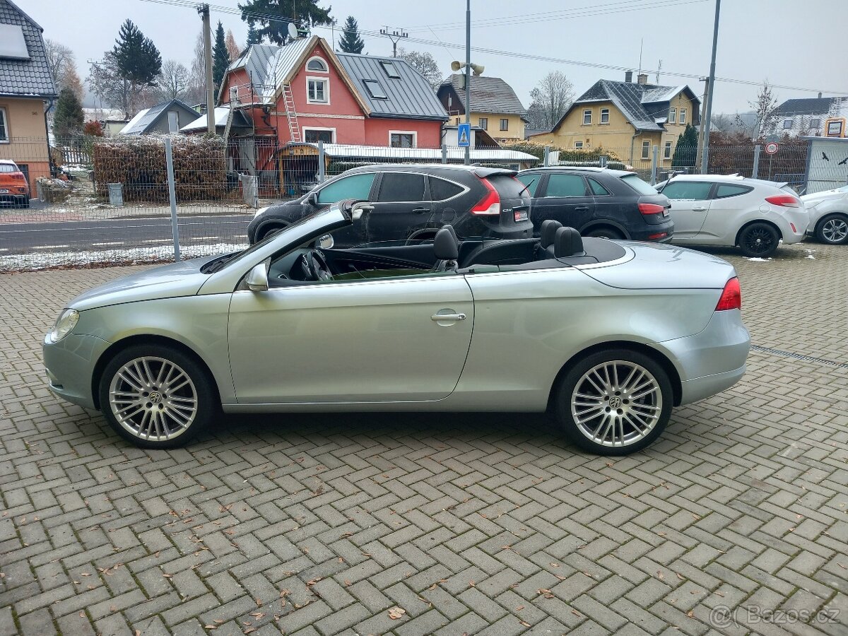Volkswagen EOS kabriolet 2.0i VYHŘ.SED, NOVÁ STK,GARANCE - 4