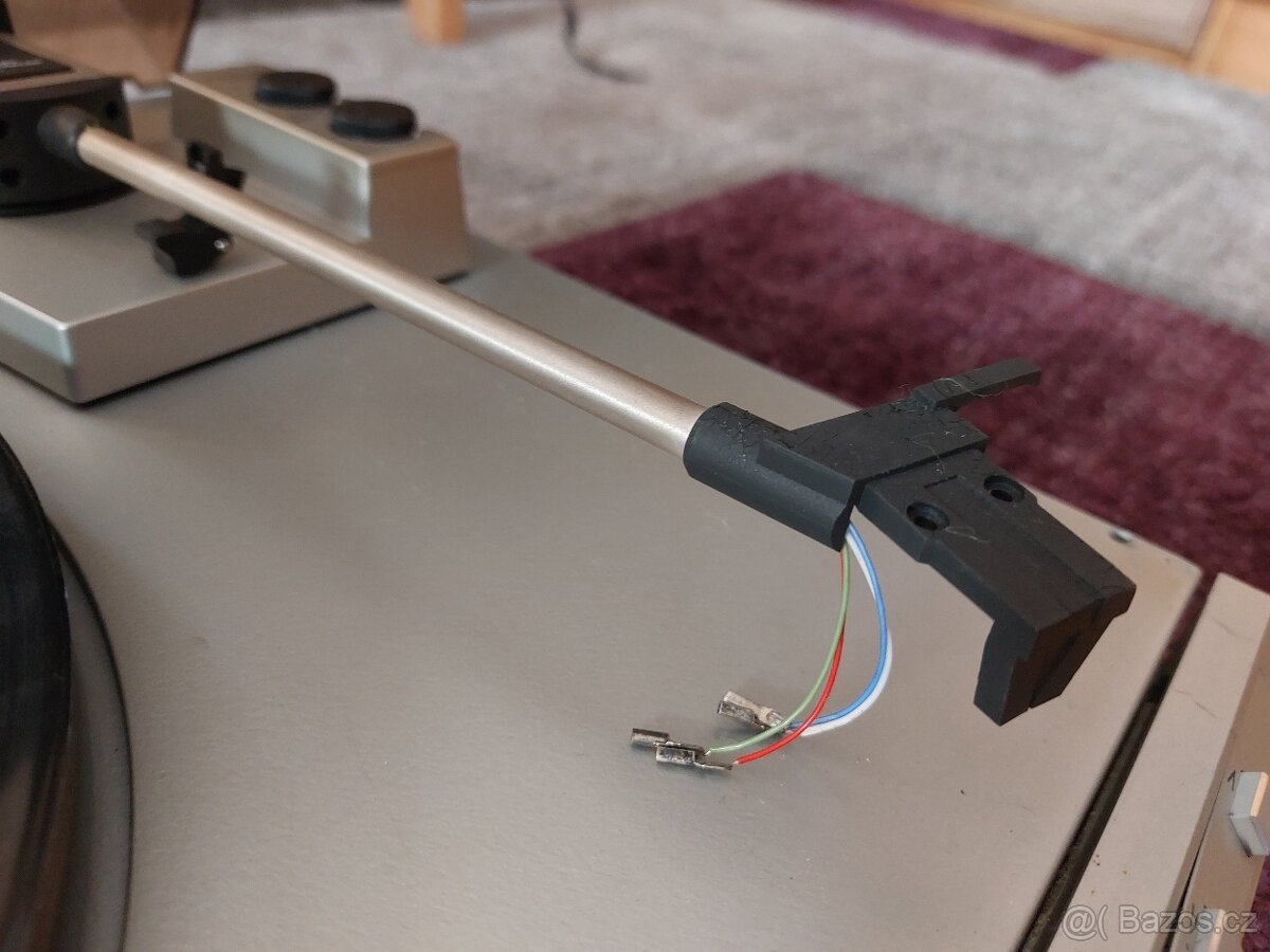 Gramofon TESLA MC 600Q - 4