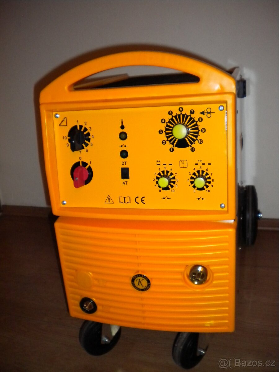 Svářečka CO2 OMI 246i - 4