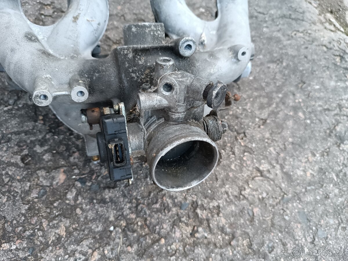 Volvo b230 sání - 4