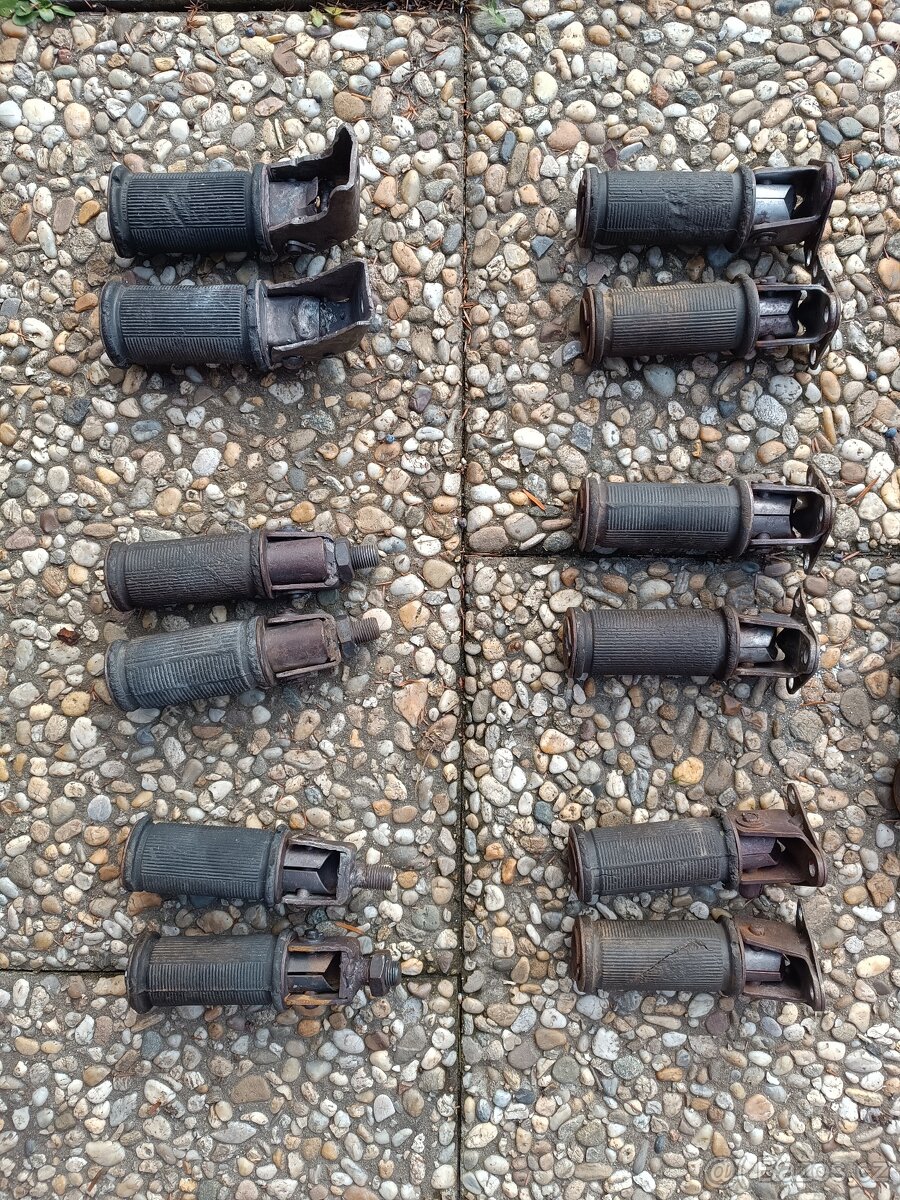 Stupačky spolujezdce - Jawa ČZ - 4