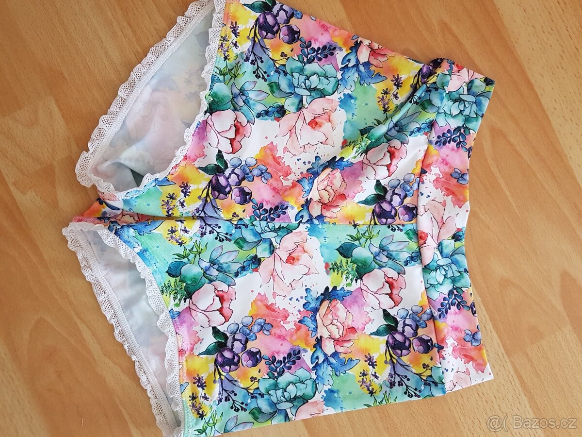 Dívčí kraťasy vel. XS/S - 4