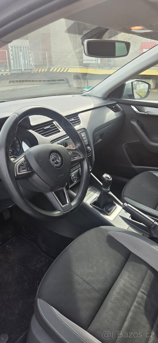 Škoda Octvia combi JOY - 4