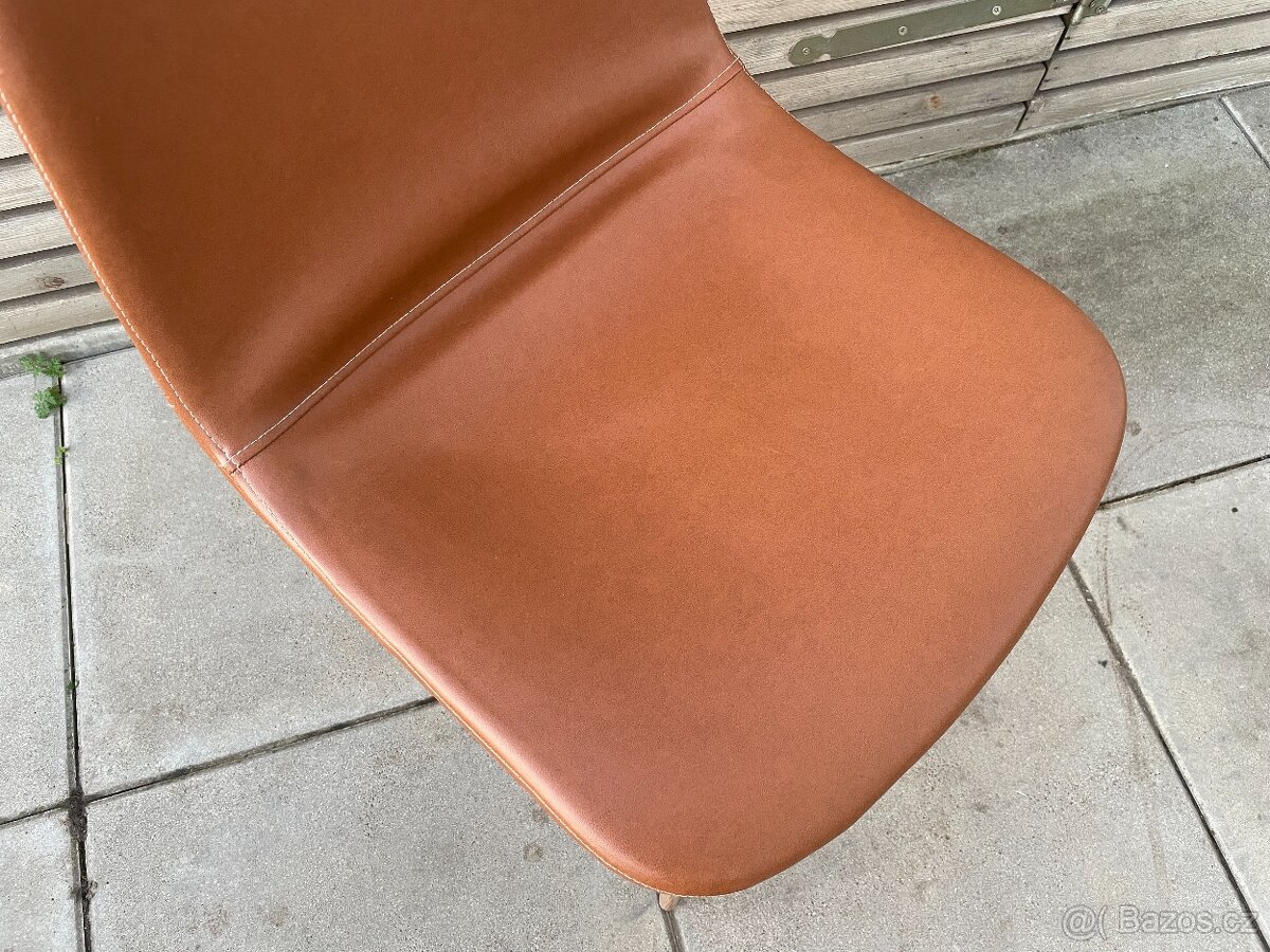 Židle jídelní JYSK JONSTRUP koňaková koženka - 4