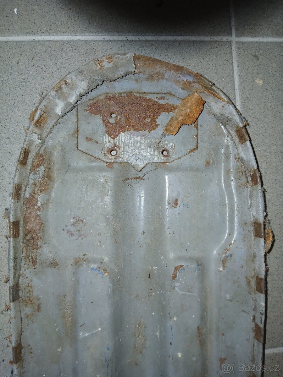 Jawa 50 pionyr - plech sedla - 4