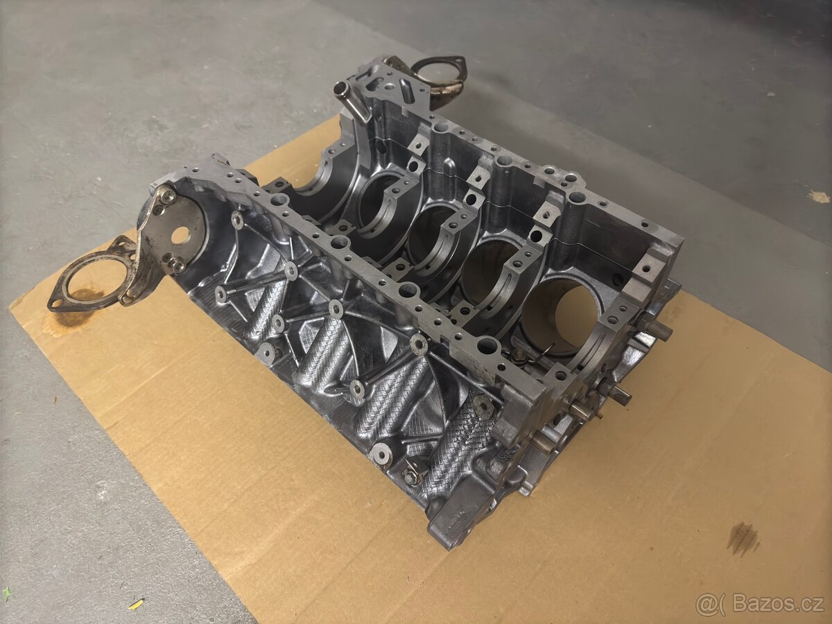 Prodej blok motoru n63b44a - 4