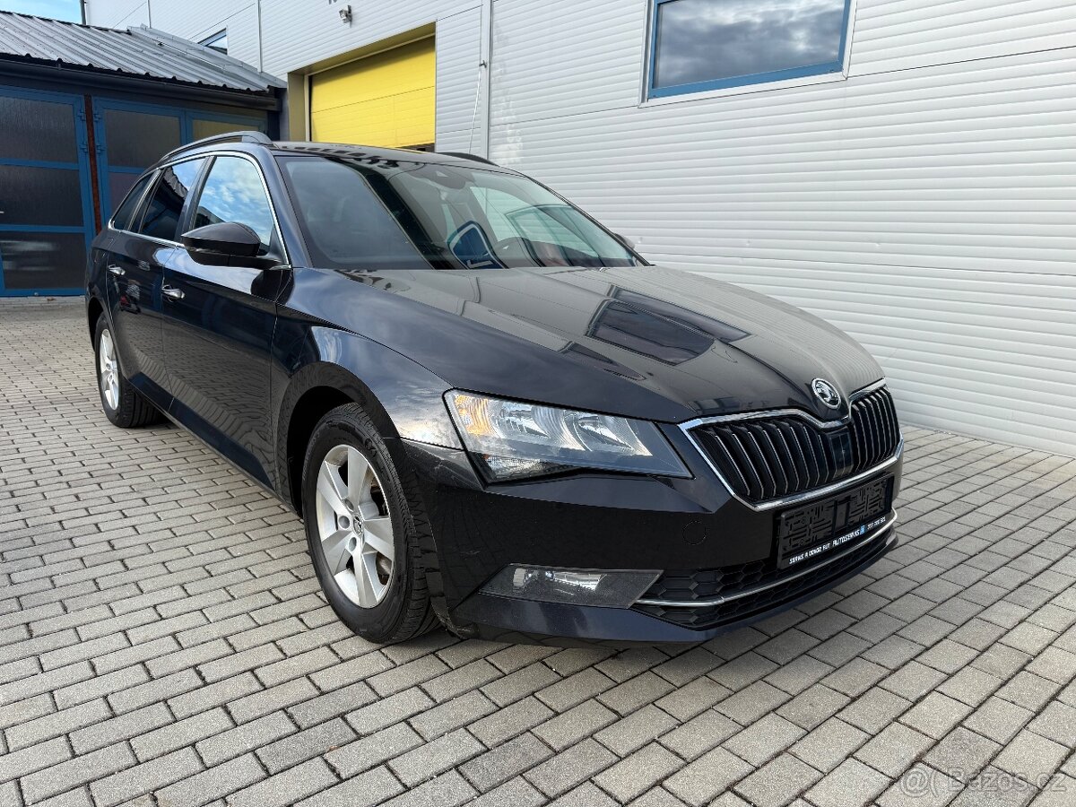 Škoda SUPERB 2.0 TDi 4x4 MANUÁL NAVI SENZORY TEMPOMAT - 4