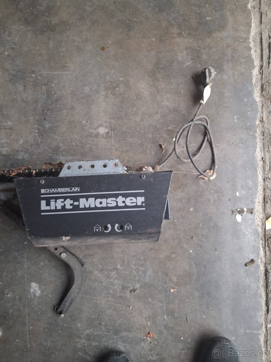 Pohon garážových vrat Chamberlain - 4