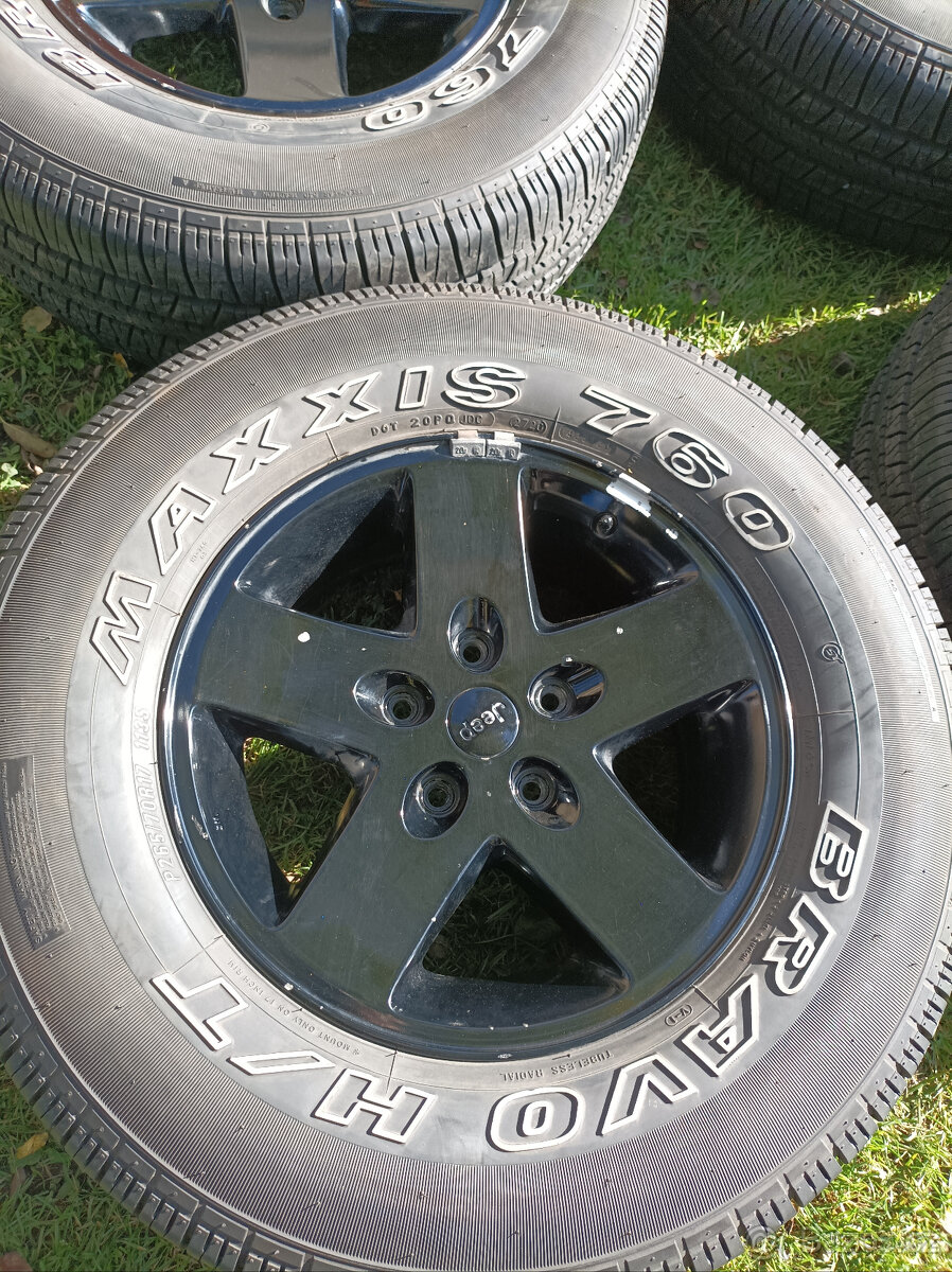 Sada Jeep Wrangler R17 5x127 Maxxis 265/70/17 - 4