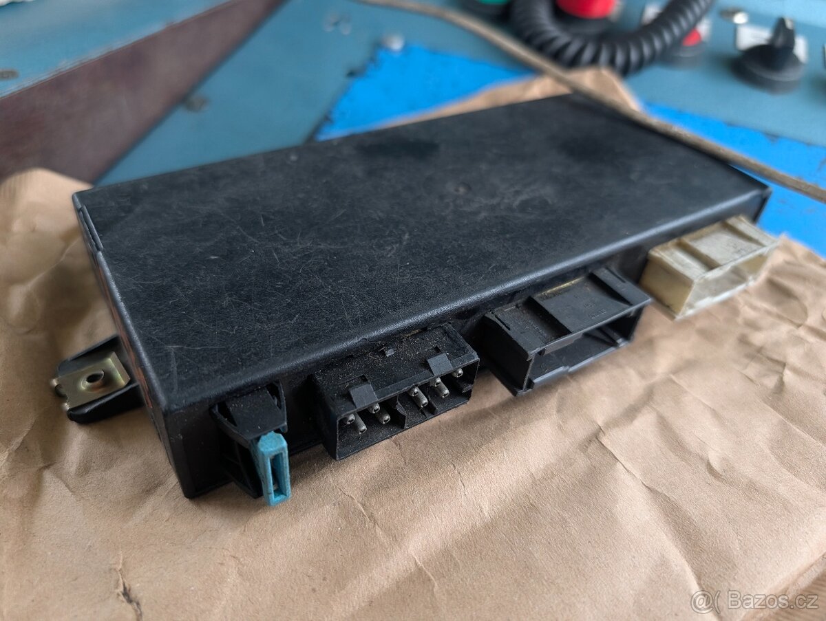 BMW e34 modul,jednotka alarmu - 4