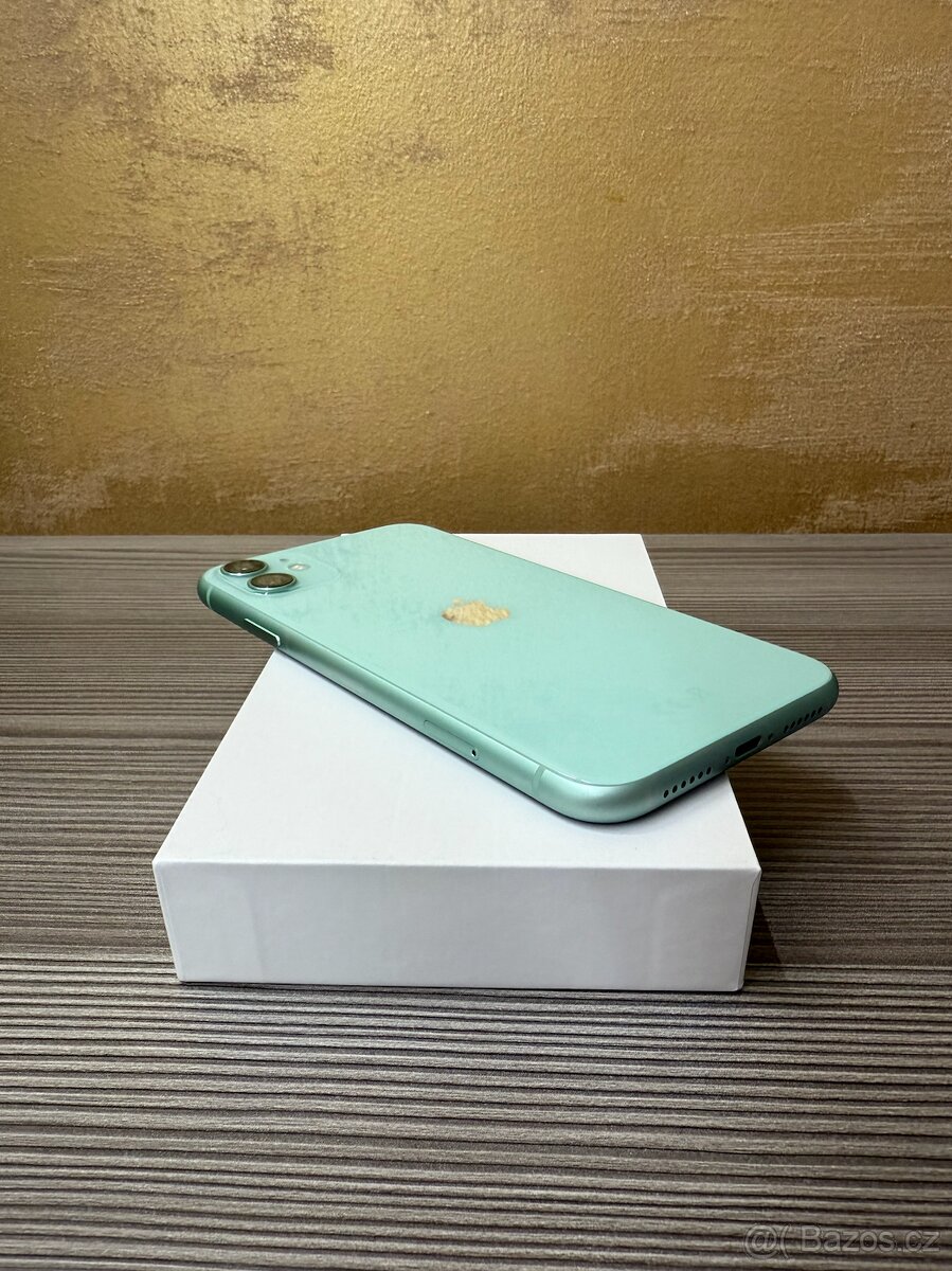 Apple iPhone 11 128GB zelená, baterie 100% - 4