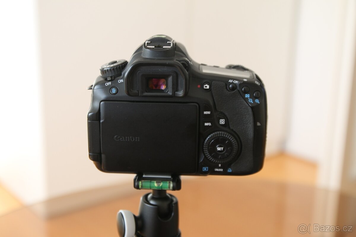 Canon EOS 60D tělo - 4