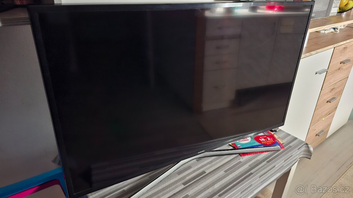 Smart Televize Samsung 4k Ultra HD 101 cm - 4