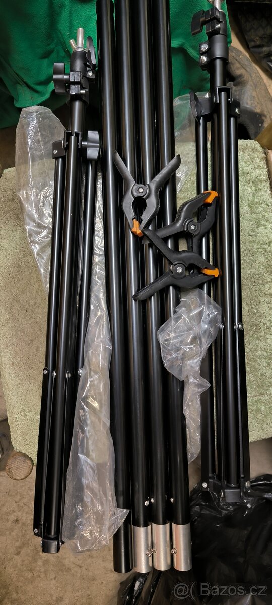 Stojan na pozadí - 4