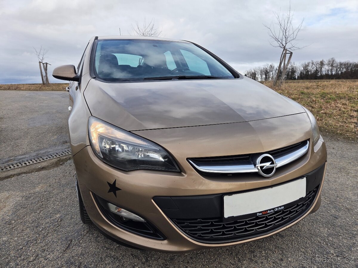 Opel Astra HATCHBACK - 2.ONAFTA - KUP ČR - 174tis - 4