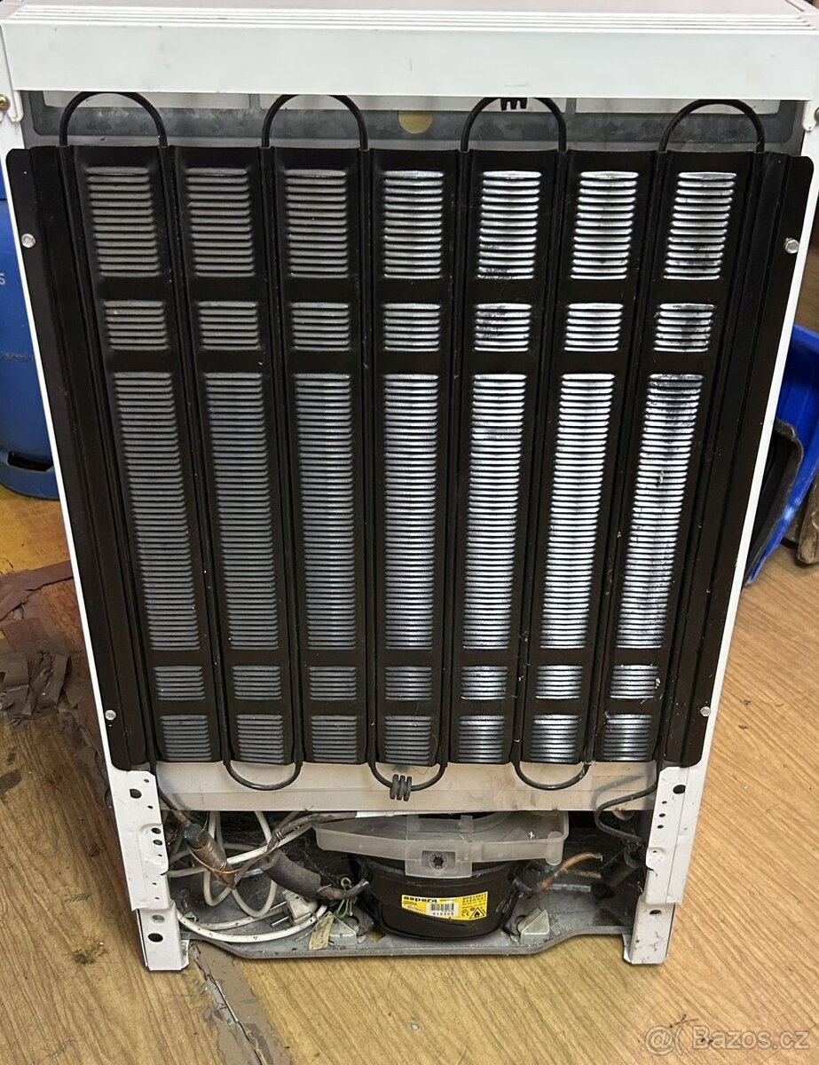 Lednice LIEBHERR 86 cm - 4