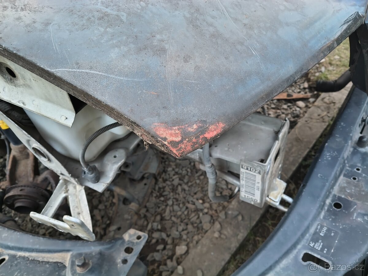 Přední kapota Octavia - 4