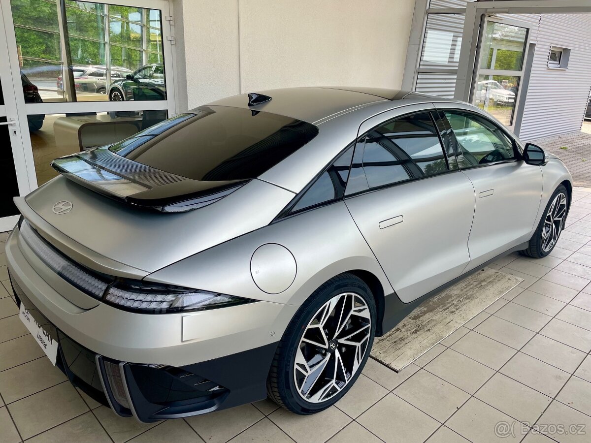 Hyundai Ioniq 6 168kW Style Premium 4x2 AT - 4