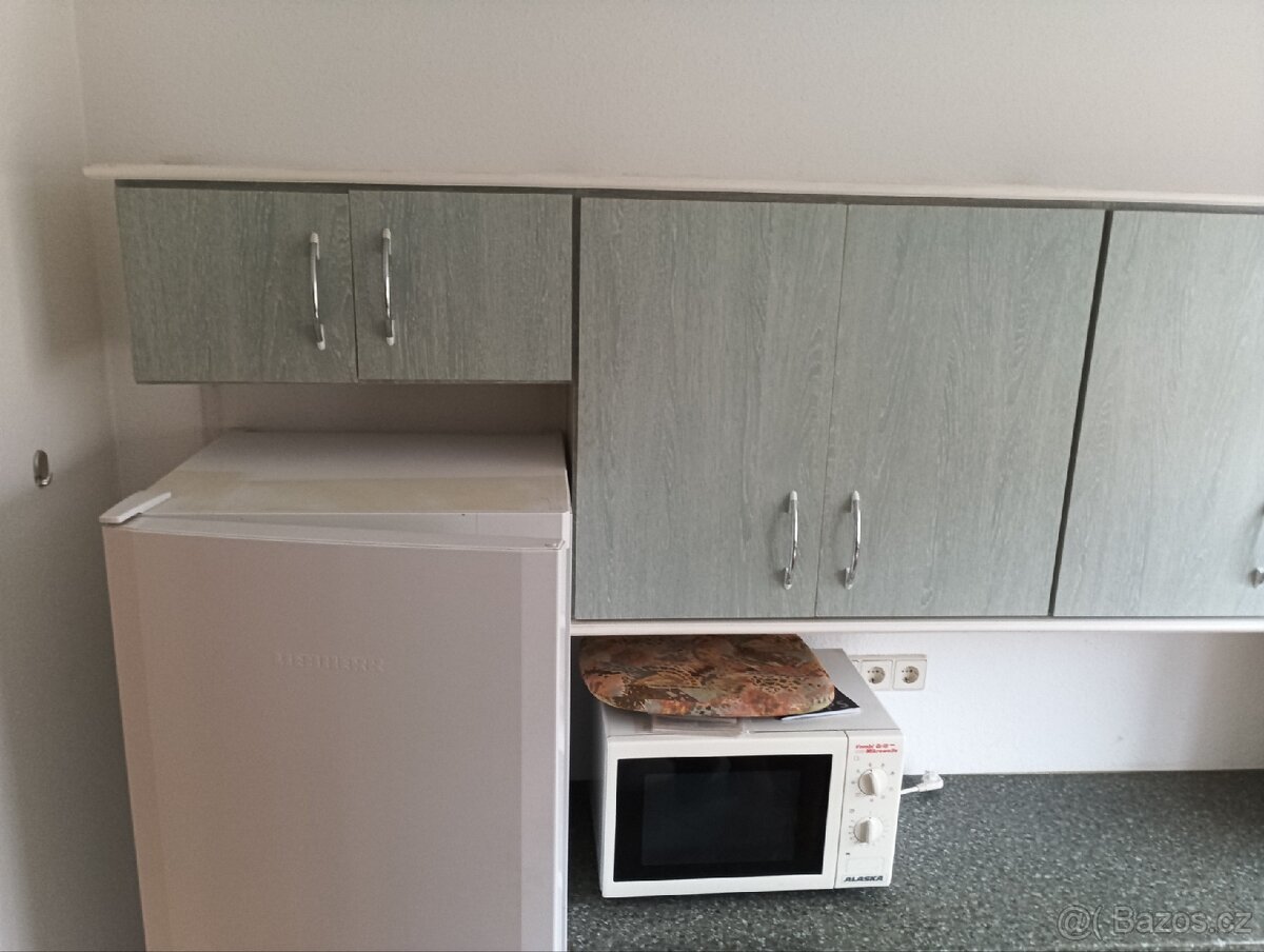 Velká Kuchyňská linka 6-7 metrů - 4