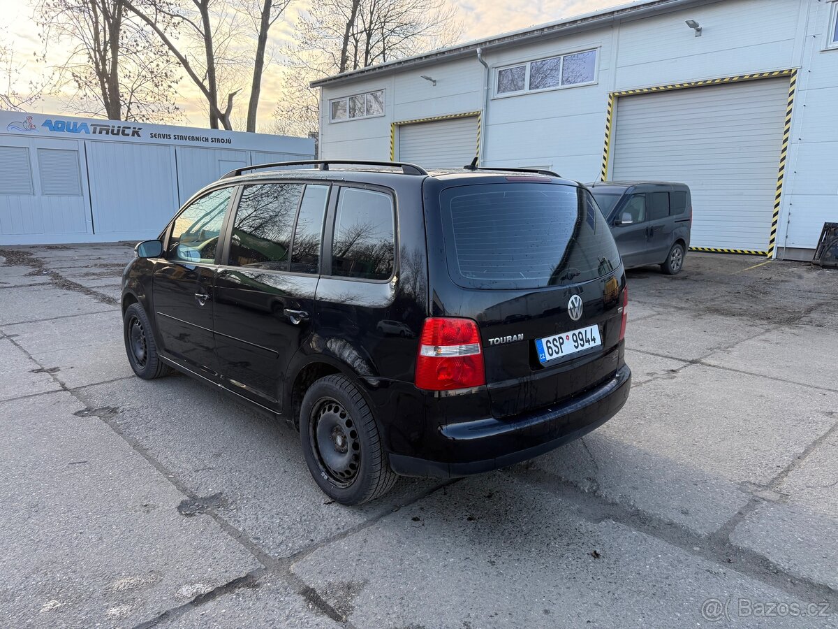Vw touran 1 1.9tdi 77kw 7 míst - 4