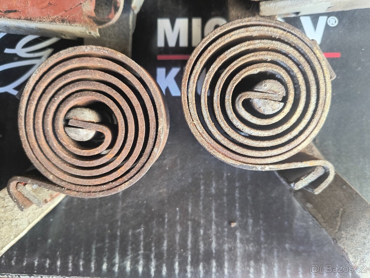 Tatra 603 panty kapoty kufru - 4