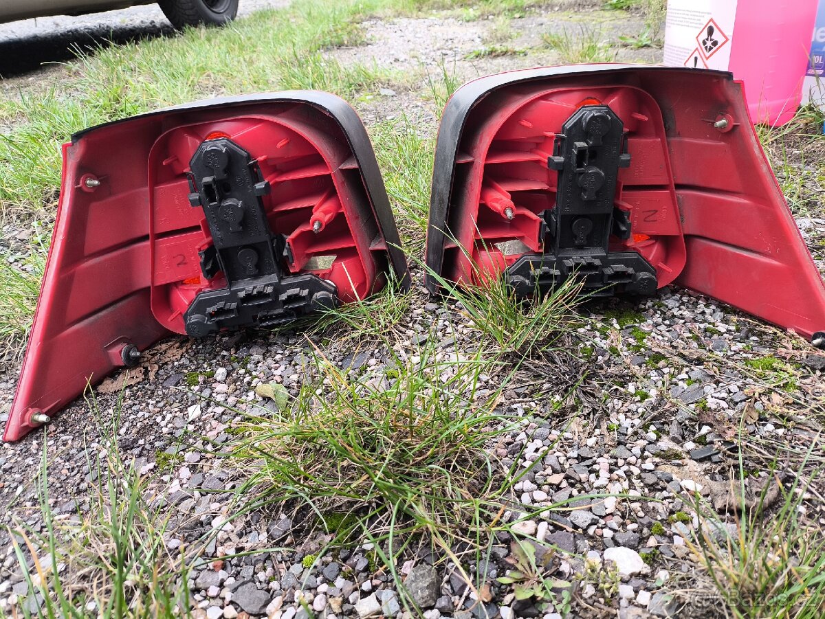 Zadní světla VW Golf IV - 4