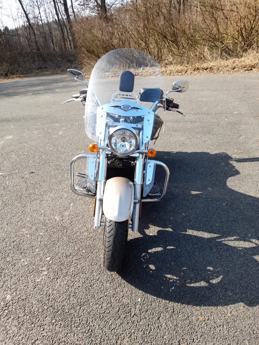 Kavasaki VN 1700 Classic - 4