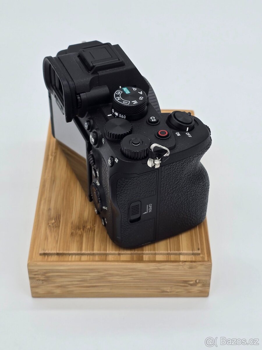 Sony A7 IV TOP STAV - 4