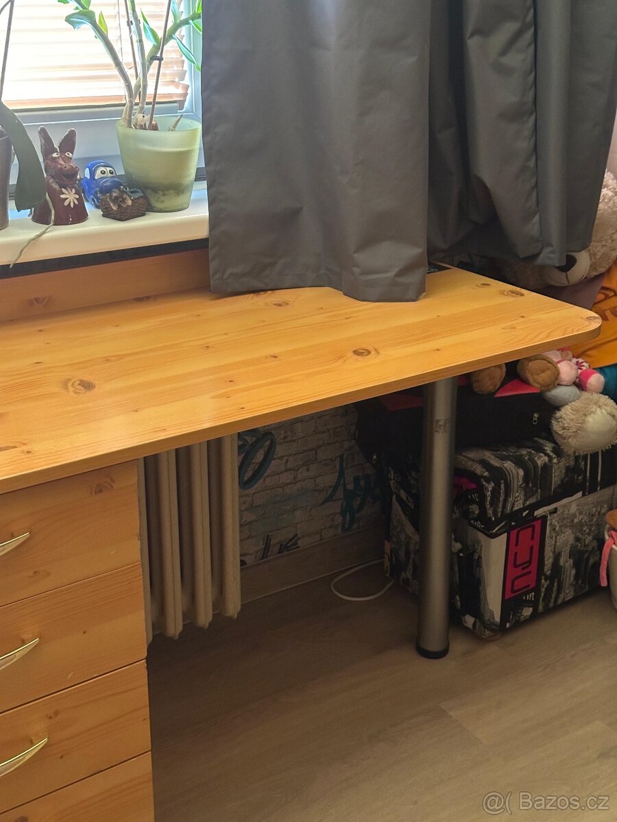 Velký rohový stůl - 4