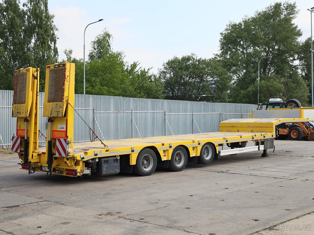 Kässbohrer LOWBED, 45 TUN, NAJETO 48593 KM, ROZTAHOVACÍ, HYD