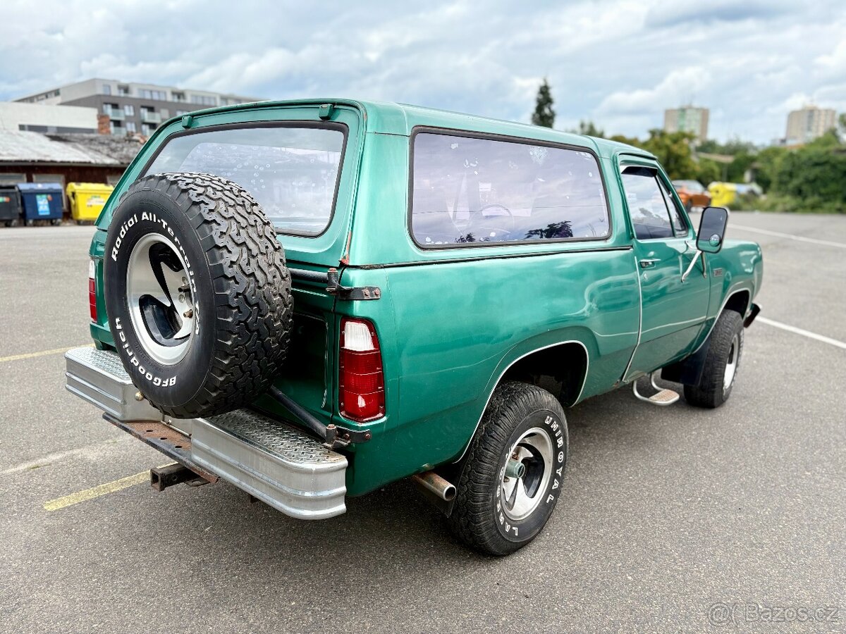 1977 Plymouth Trailduster | 5.2 V8 | 4x4