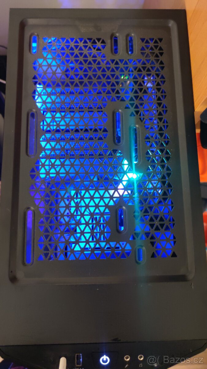 Herní PC se zárukou 19 měsíců - 4