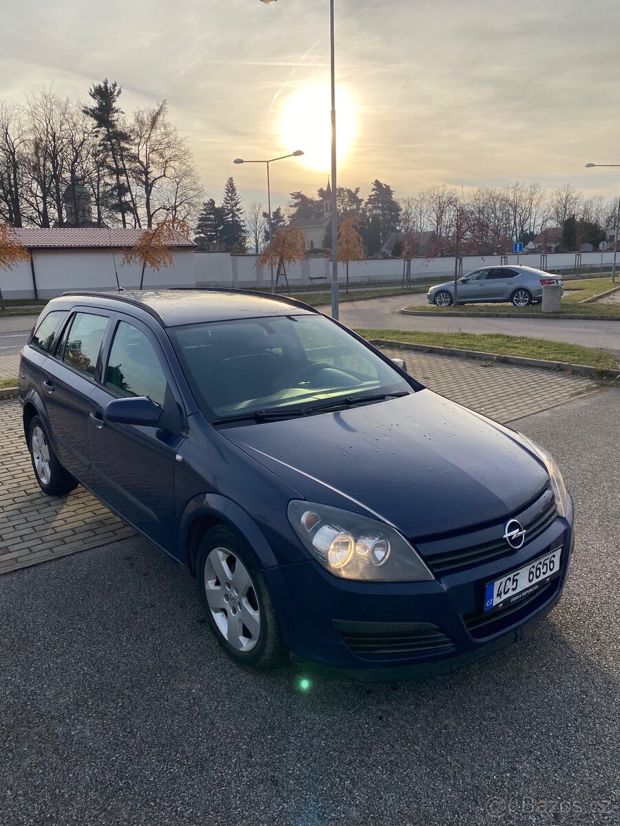 Opel Astra H - 4
