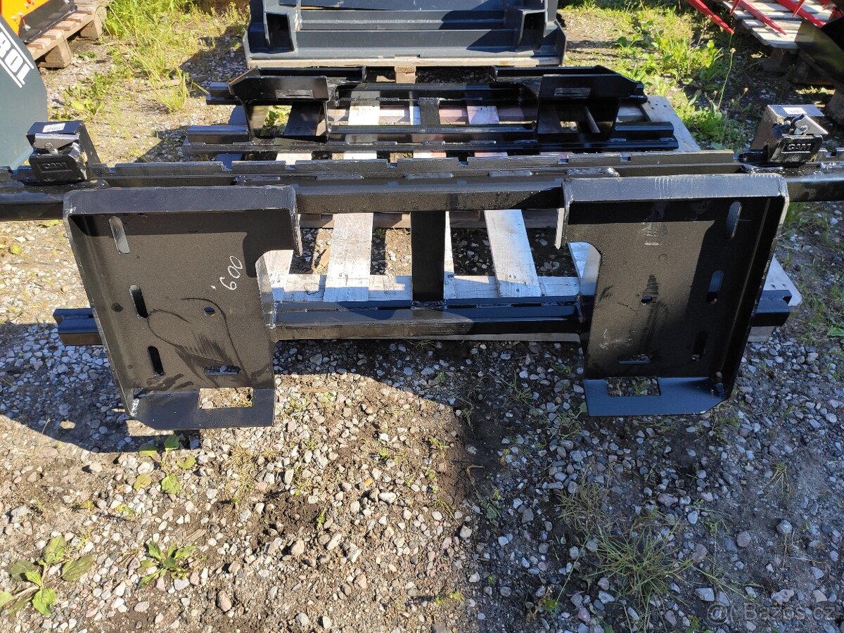 Paletizační vidle na smykový nakladač - 4