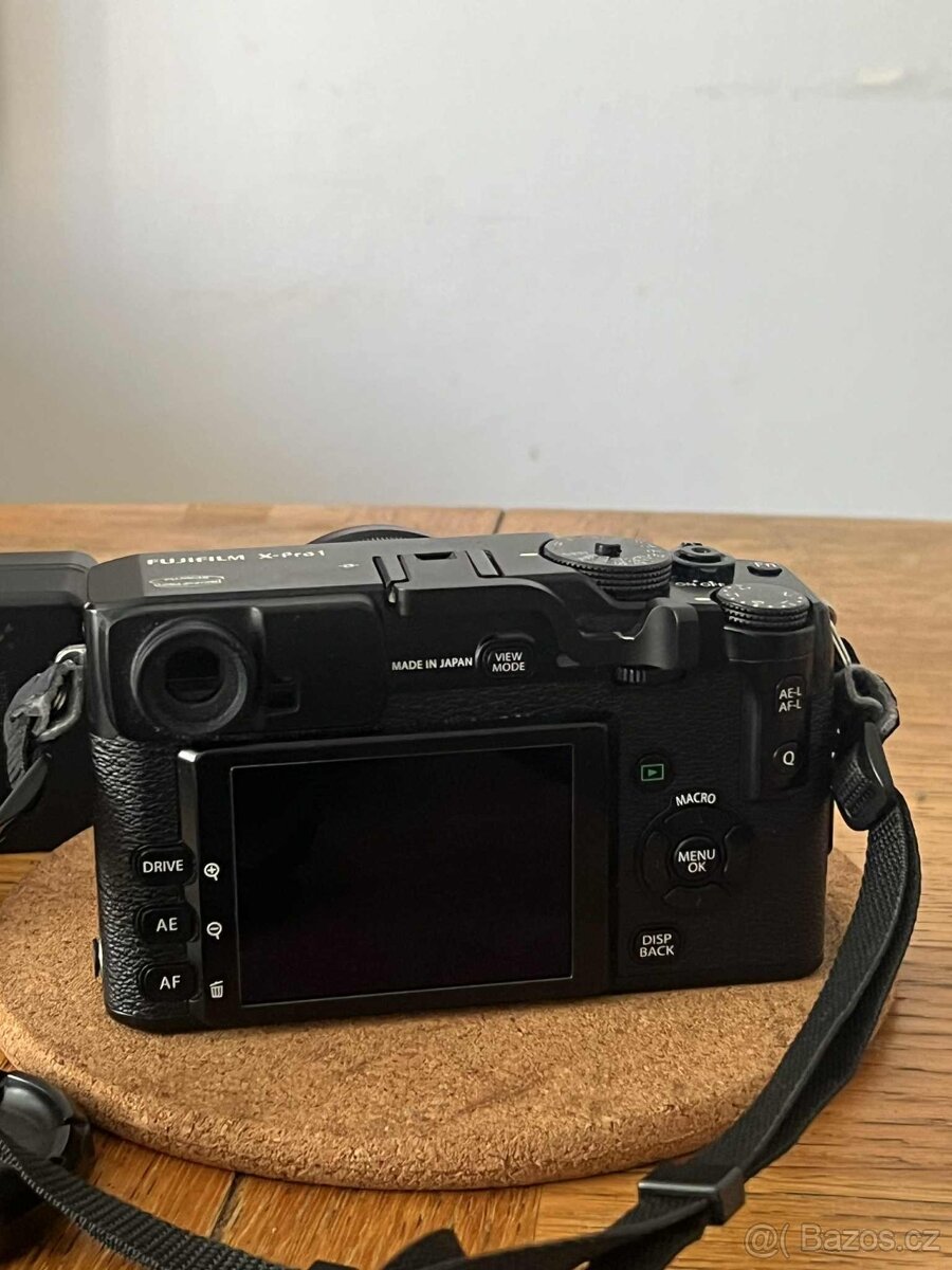 Fujifilm X-Pro1 s objektivem Fujinon XF 18-55mm TENBA brašna - 4