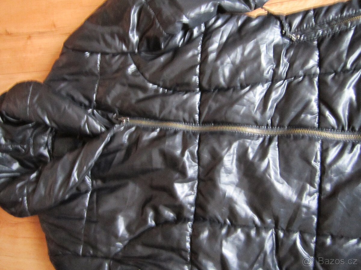 Zimní bunda černá, vel. M/38, lesklá - 4