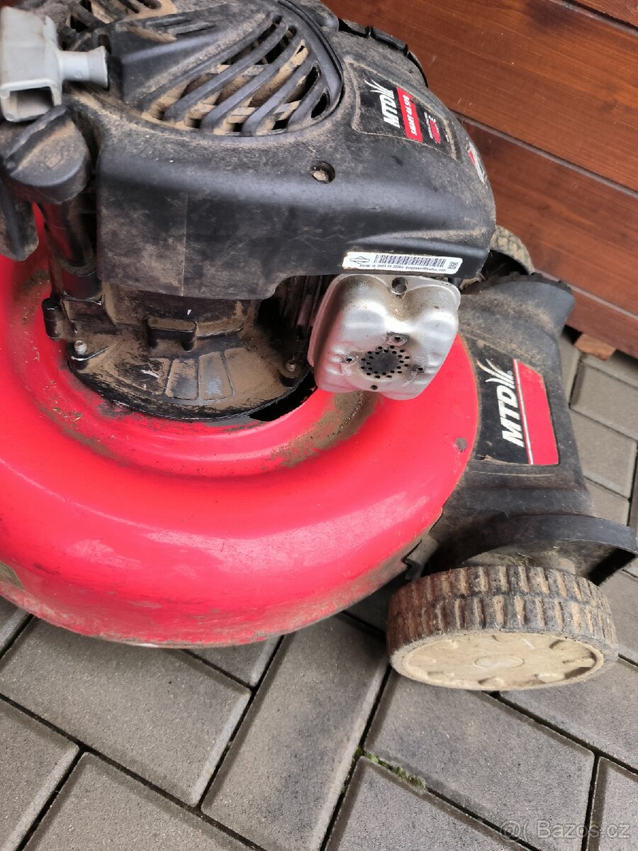 3x Benzínová sekačka na trávu - 4