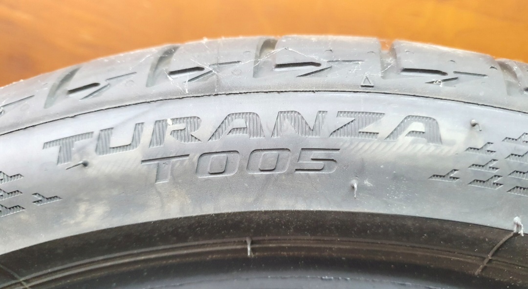 225/40/18 letni Bridgestone - 4