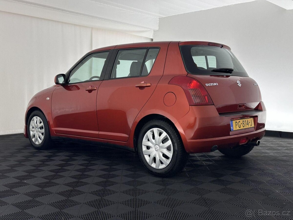 Suzuki Swift 1.3GLS - 4