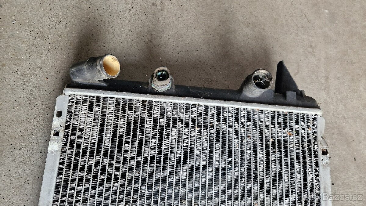 Zanovni chladič vody Renault Master 2 - 2,8 dti / 2,5 dci - 4