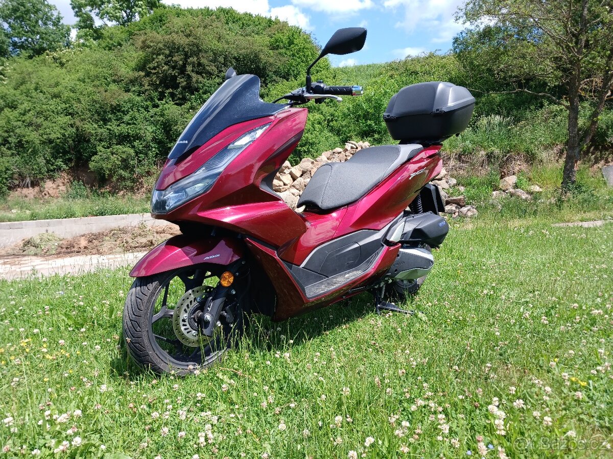 Honda Pcx 125, r. 2022 - 4
