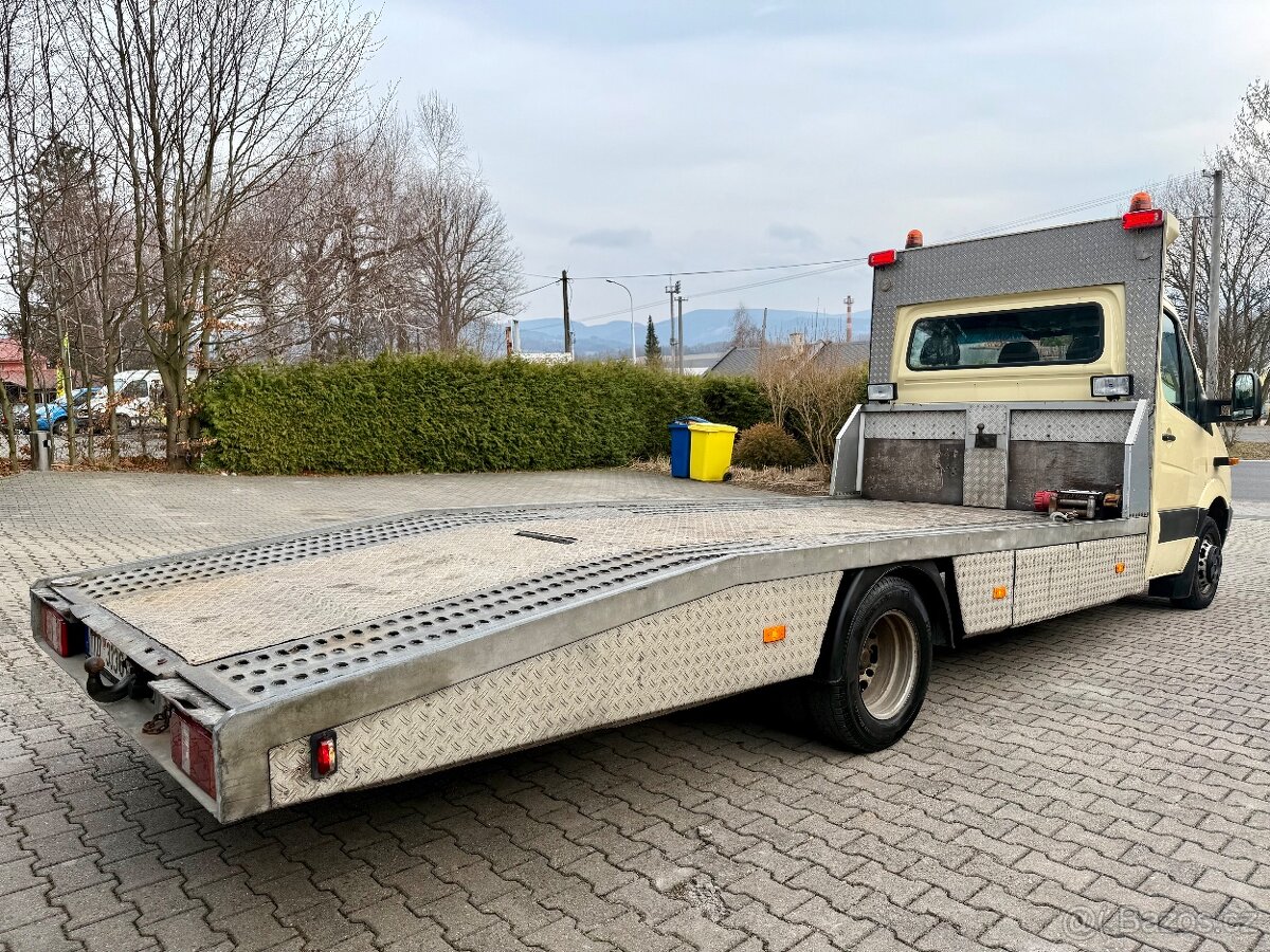 Odtahovka Mercedes Sprinter 519, 3.0CDI 140kw, Tažné 3500kg