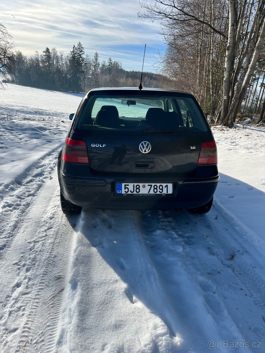 VW Golf 4 - 4