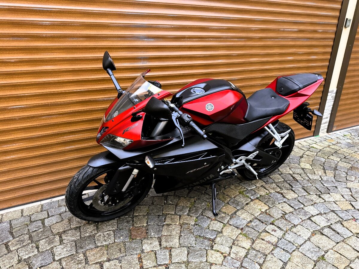 Yamaha YZF-R 125 - 4