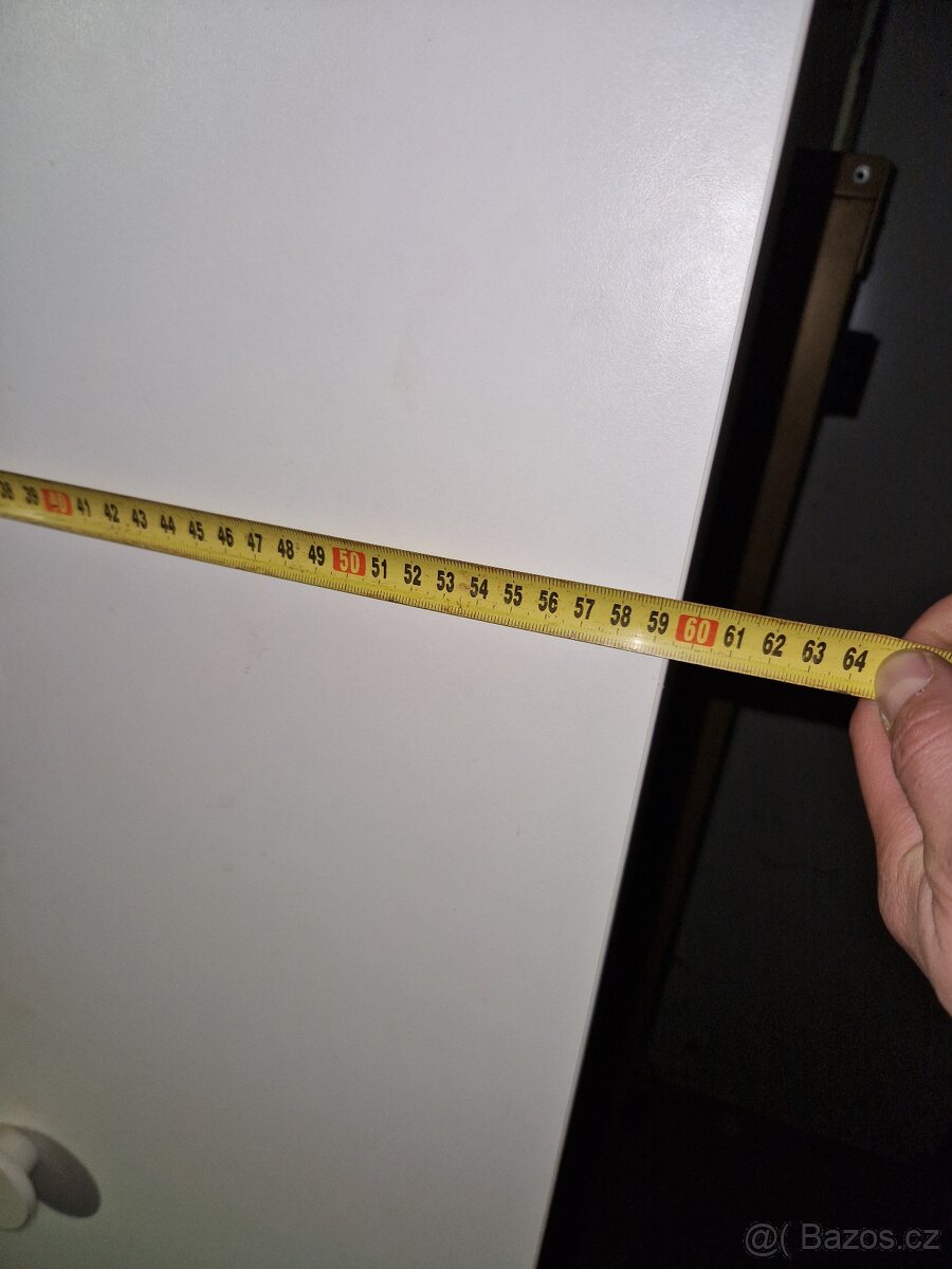 Šatní skříňka - 4