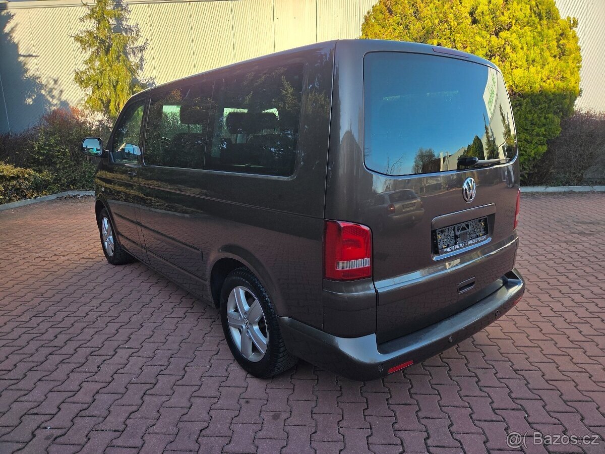 Multivan T5 2.0TDI 103kW Team 4x4,nav,šíbr,serviska,Dynaudio - 4