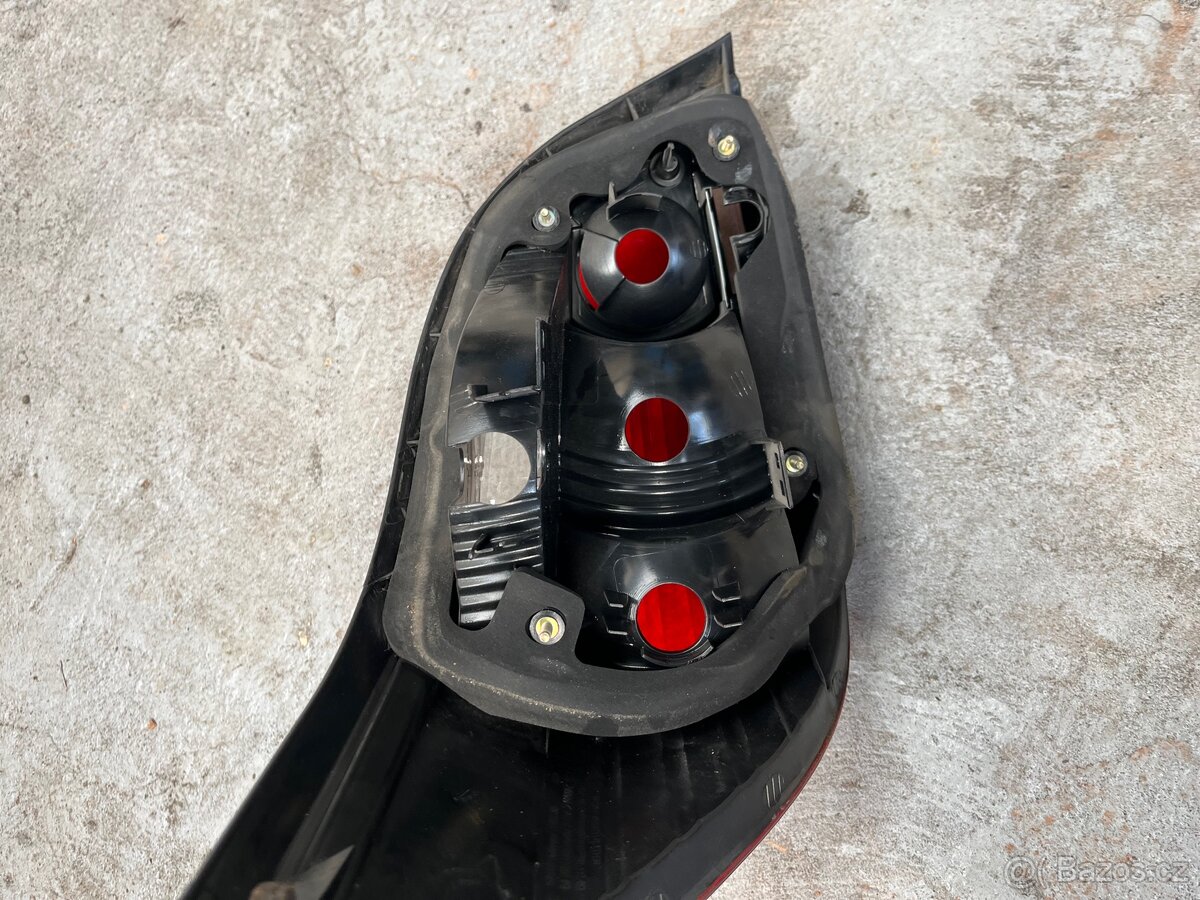 E60 zadní světla - 4