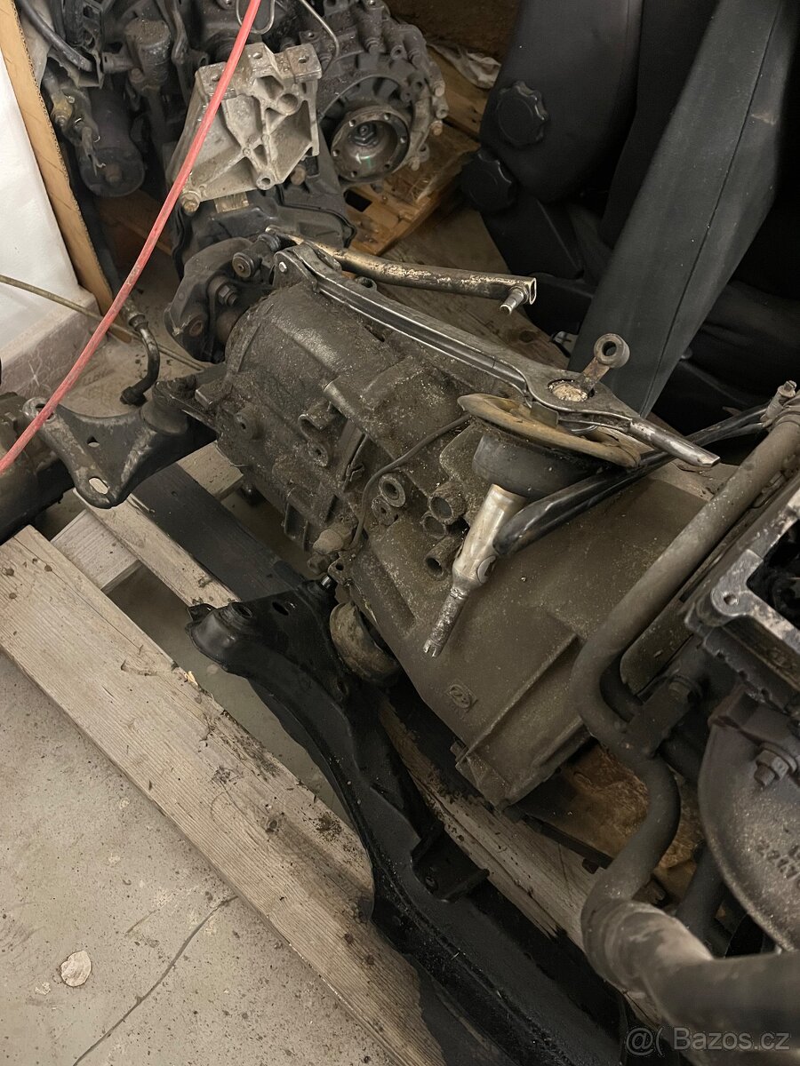 Motor 320d 100kw - 4