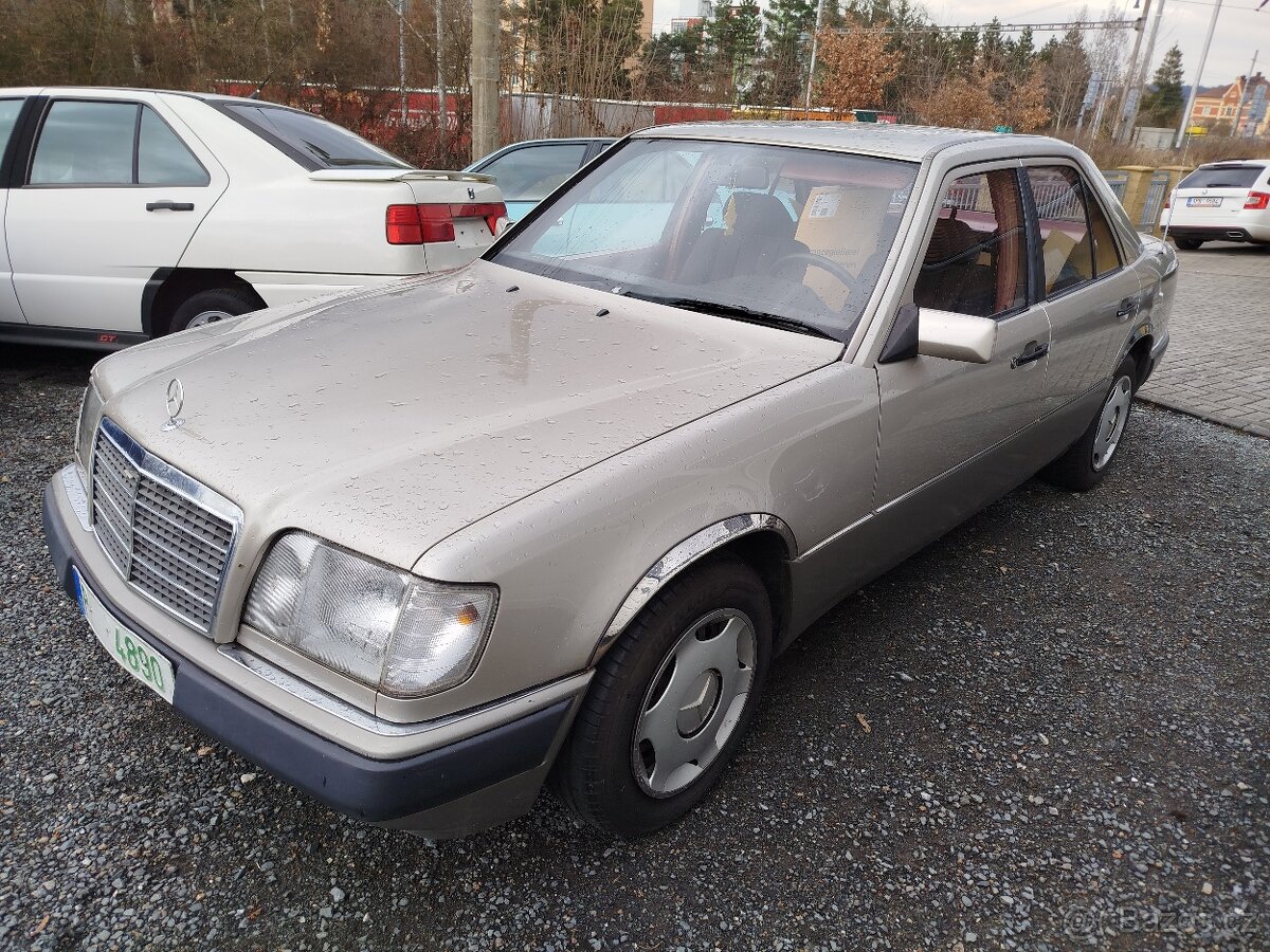 Mercedes E 250 D Automat 320tkm - 4