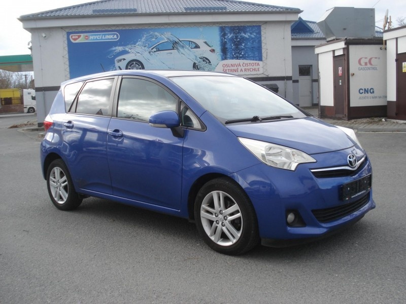 Toyota Verso S 1.4 D-4D PANORAMA - 4